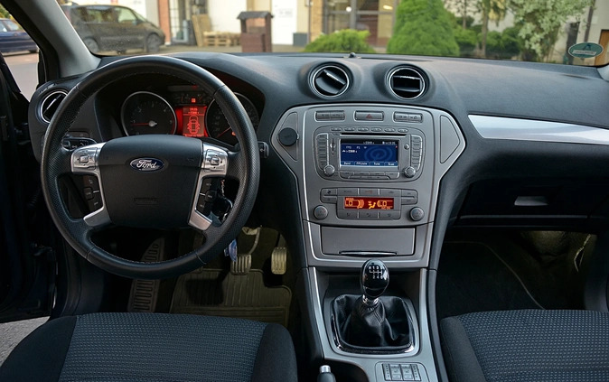 Ford Mondeo cena 22999 przebieg: 225000, rok produkcji 2007 z Brzozów małe 466